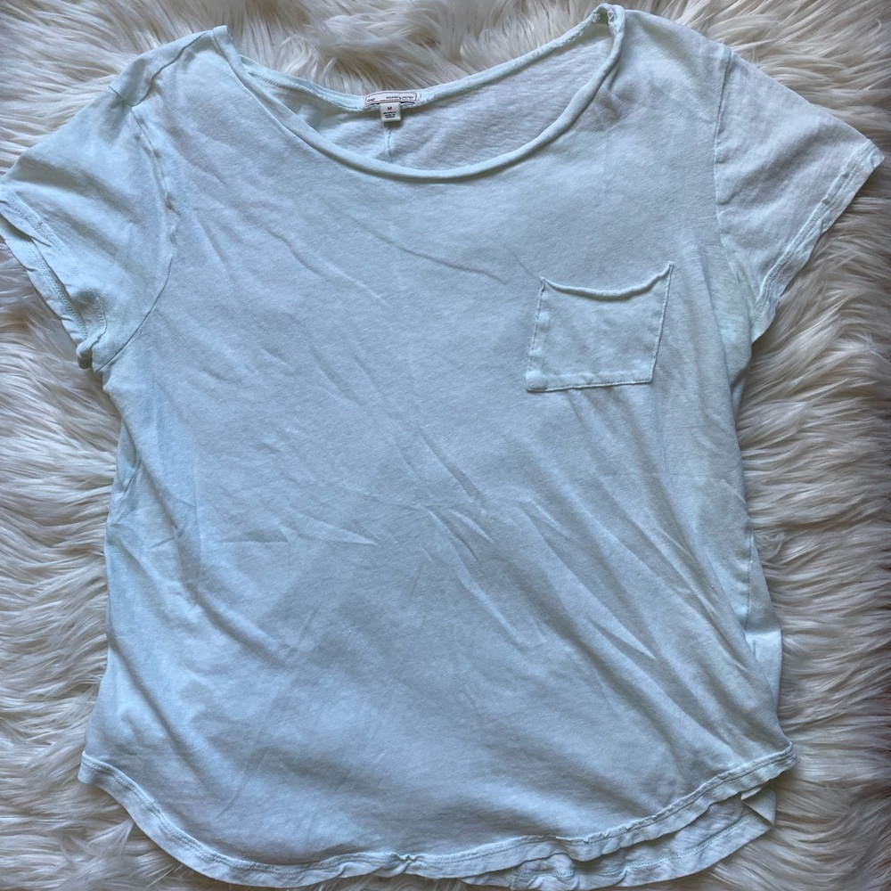 GAP lightweight pocket tee